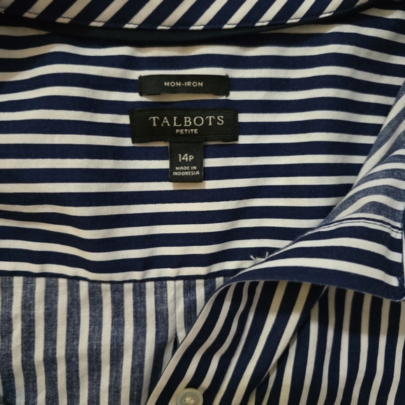 Talbots Ladies Shirt - Navy Blue and White‎ Sz L - Picture 2 of 3